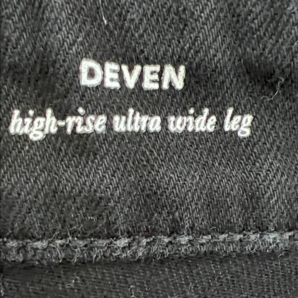 Ag Adriano Goldschmied Black Ultra High Rise Wide leg DEVEN Jeans - Picture 3 of 9